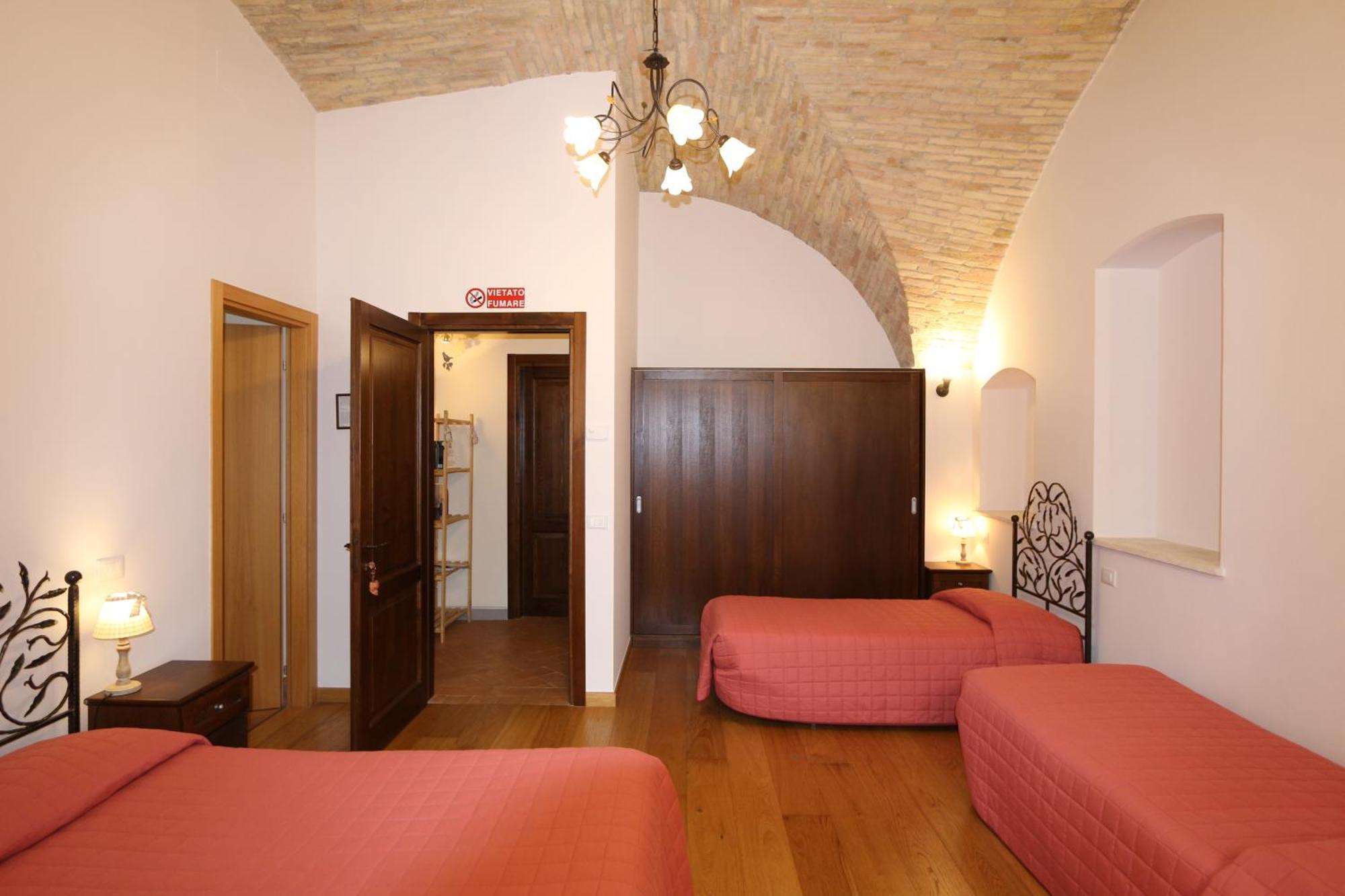 La Casina Colorata Hotel Assisi Esterno foto