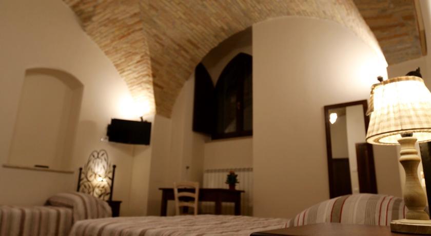La Casina Colorata Hotel Assisi Camera foto